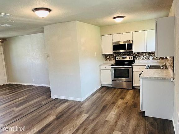 5th image of 2909R Larry Dr