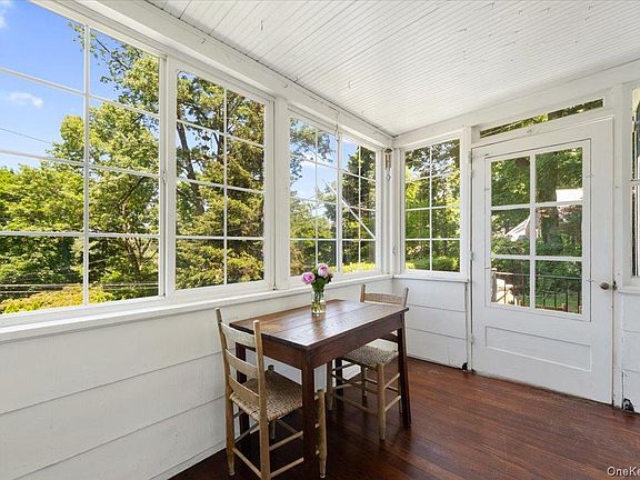 5th image of 84 Mendham Avenue