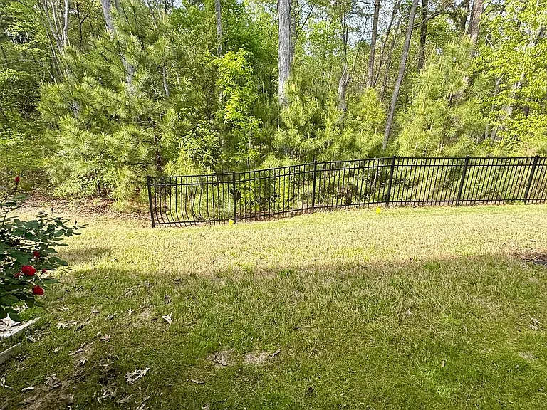 1037 Lakebrink Dr — Photo 31