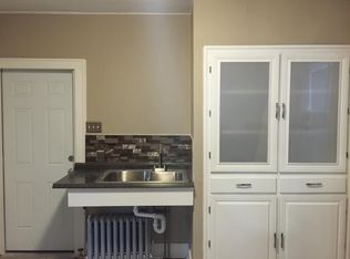 2428 Casmere St, Hamtramck, MI 48212