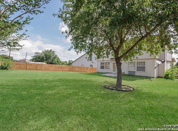2nd image of 5431 Wood Glen Dr
