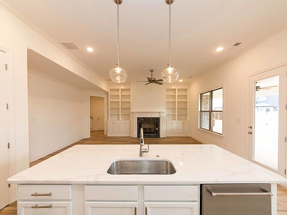 5th image of 6545 S Briar Ln