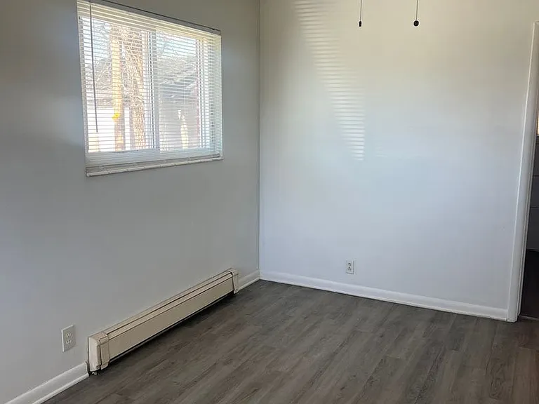 291 E Welby Ave — Photo 5