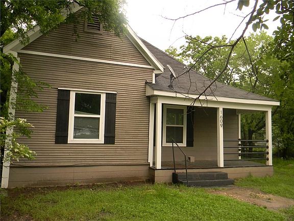 5th image of 1609 N Ross Ave