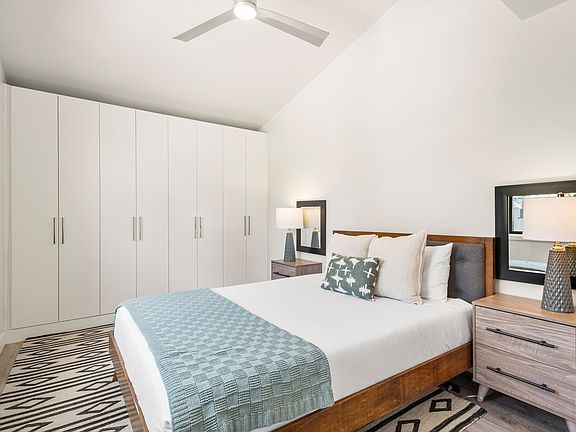 4th image of 220 W Main St APT 210