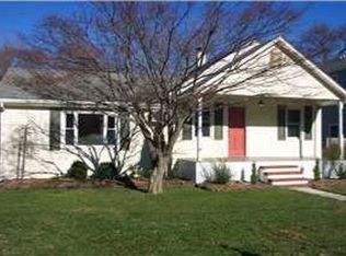 17 Powell Ave, Atlantic Highlands, NJ 07716
