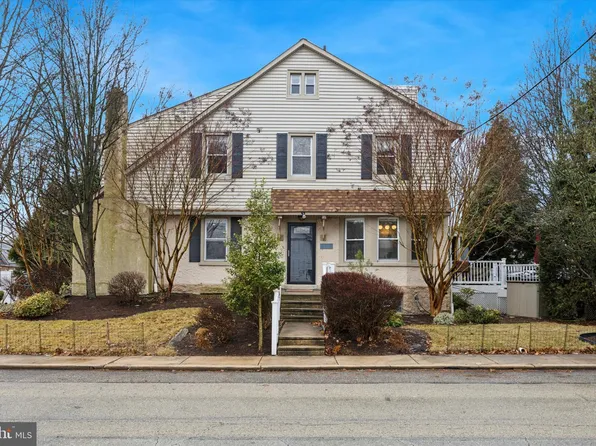 99 Windsor Ave, Narberth, PA 19072