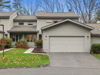 11 Brenthaven #11, Avon, CT, 06001
