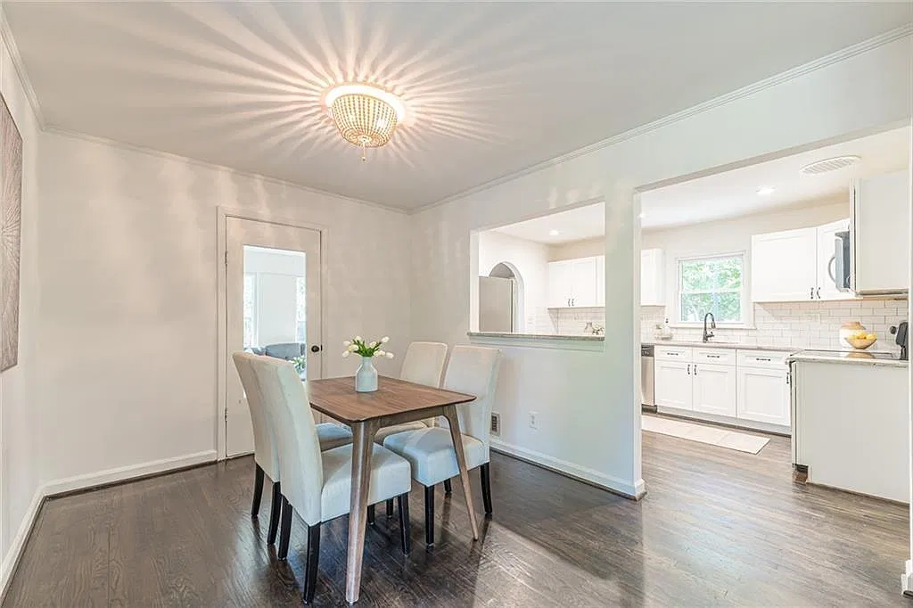 3 bed, 2.0 bath, 1341 sqft, $2,900 — Photo 4
