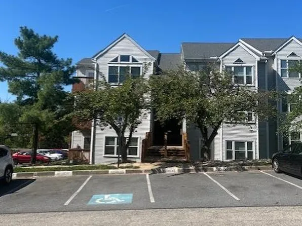 10 Fallen Tree Ct #204, Halethorpe, MD 21227