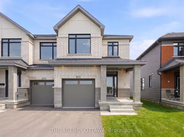 1132 Spoor St, Ottawa, ON K2K 1X7