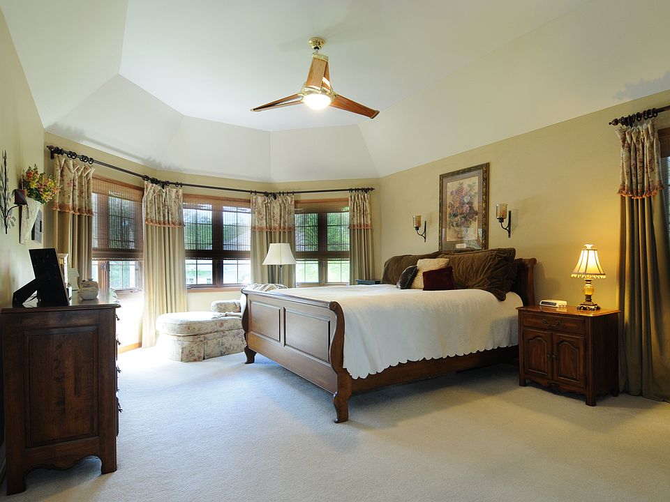 1st image of 2323 Brookwood Ct