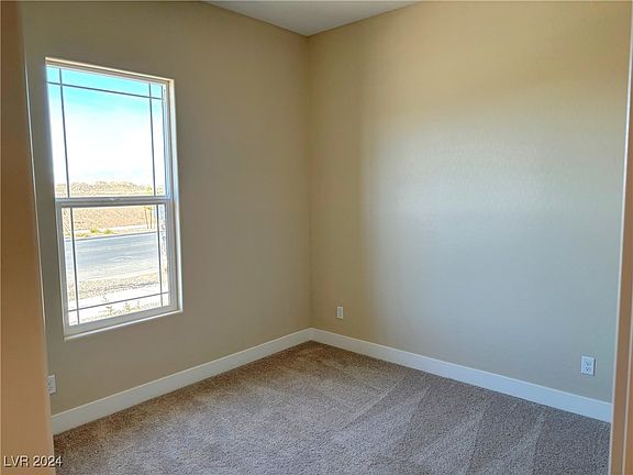4th image of 682 Mary Baer Way