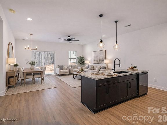 5th image of 119 Chapel Hill Dr