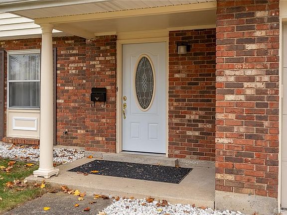 2nd image of 2500 Bending Willow Dr