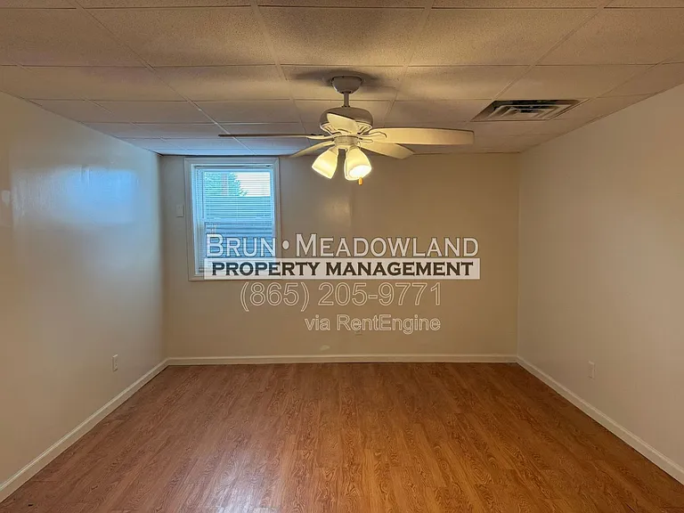 1825 Meadowland Ln #E — Photo 10
