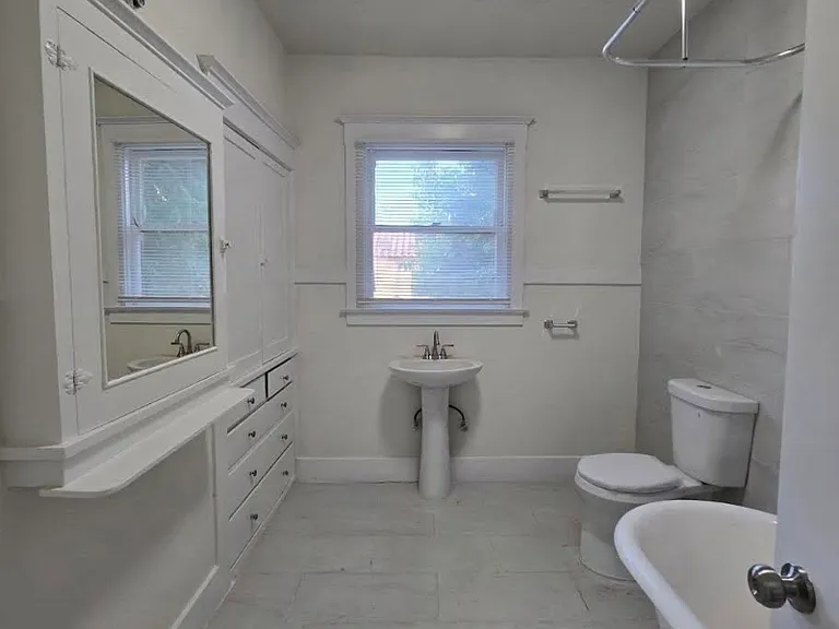 1273 N Van Ness Ave #1273 — Photo 11
