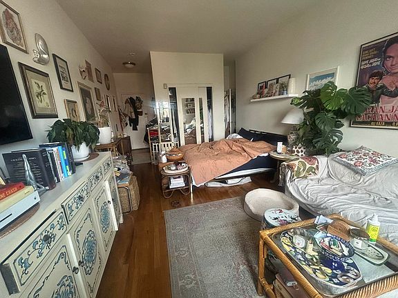 3rd image of 100 Sullivan St APT 7B