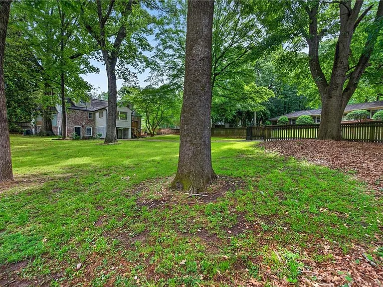 392 Collier Rd NW — Photo 50