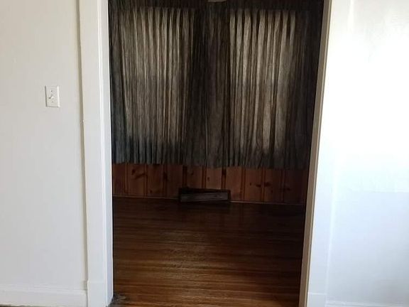 3rd image of 620 Darcy Ave