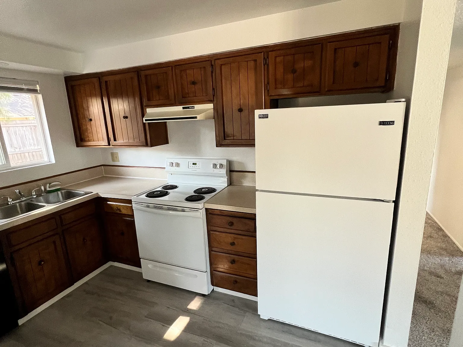 3 bed, 1040 sqft, $1,850 — Photo 3