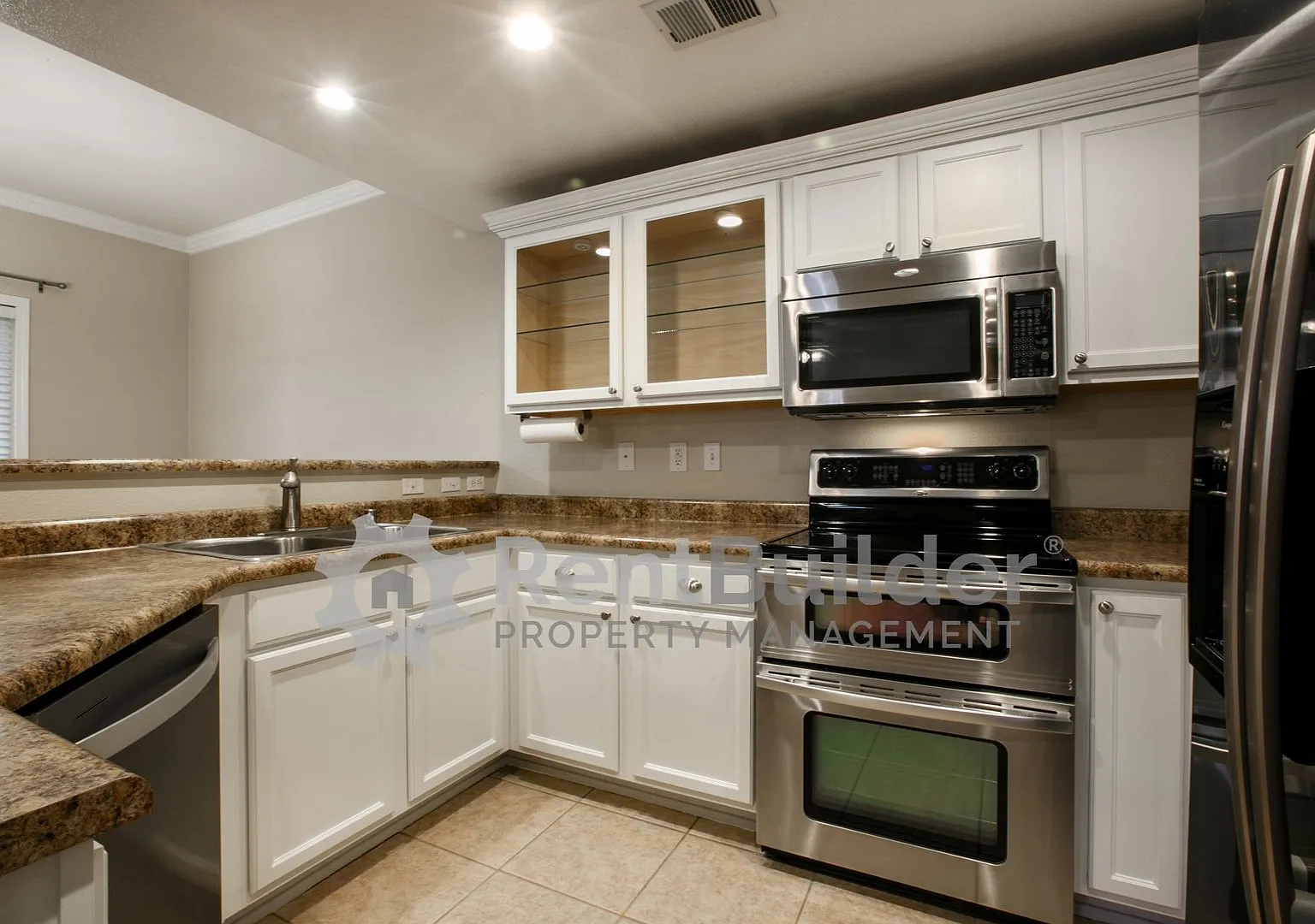 3 bed, 2.0 bath, 1250 sqft, $1,695 — Photo 4