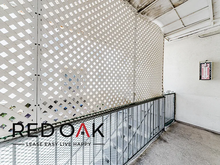 5317 Auckland Ave #4 — Photo 6