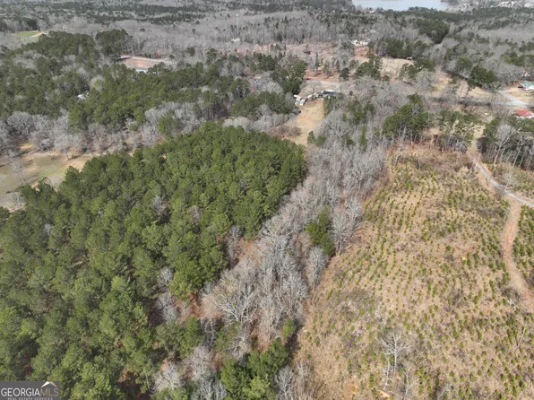 1696 Stark Rd, Jackson, GA 30233