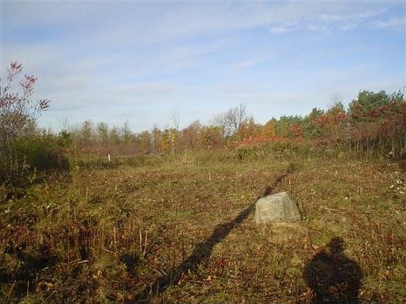 4th image of 427 West Shore Road