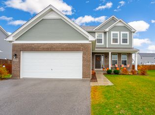 26500 W Winding Oak Trl, Channahon, IL 60410