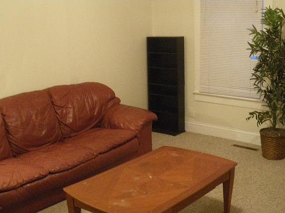 5th image of 17 Granite St