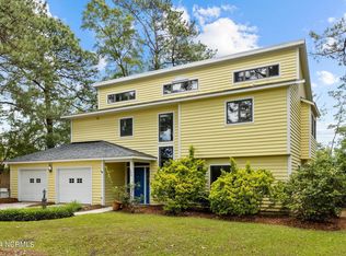 800 Sound View Ave, Newport, NC 28570