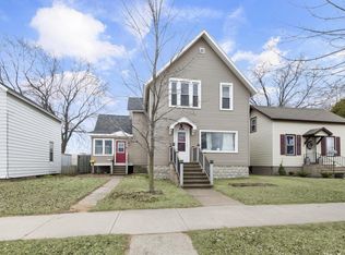 807 Water St, Marinette, WI 54143