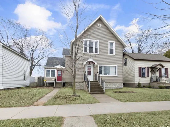 807 Water STREET, Marinette, WI 54143