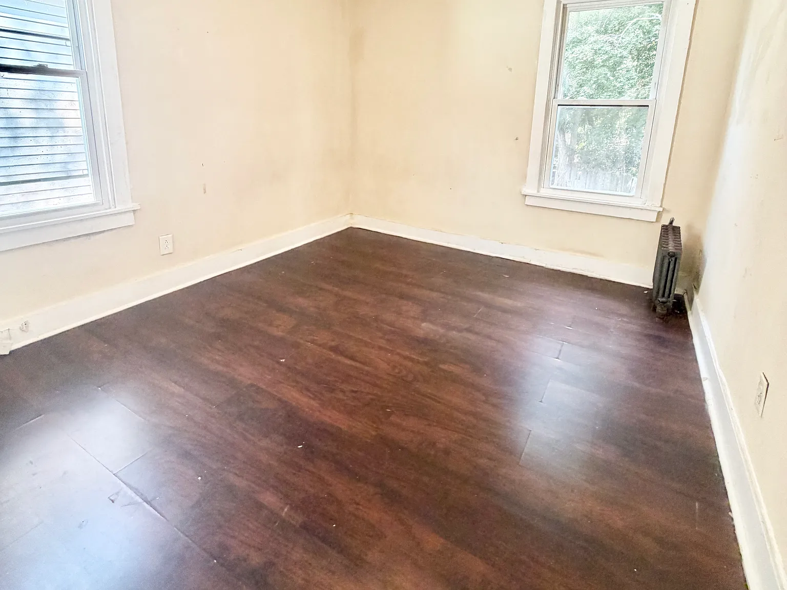 3 bed, 900 sqft, $1,600 — Photo 3
