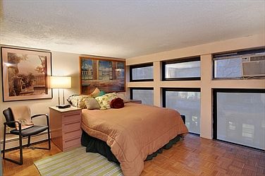 5th image of 305 E 108th St APT 2C