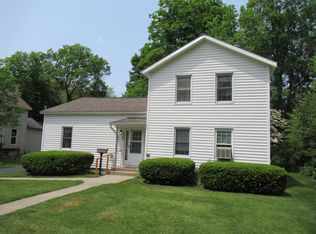 420 Monroe St, Allegan, MI 49010