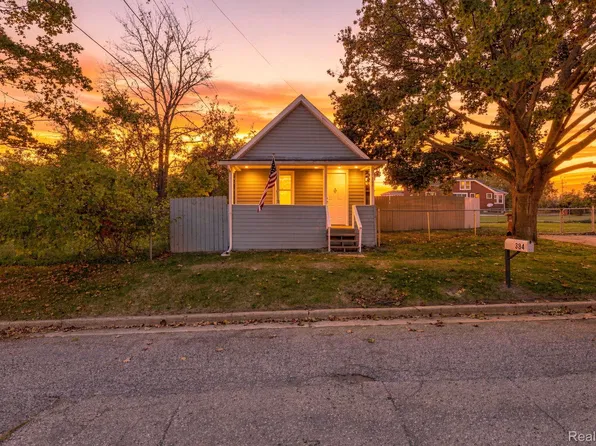 384 Nebraska Ave, Pontiac, MI 48341
