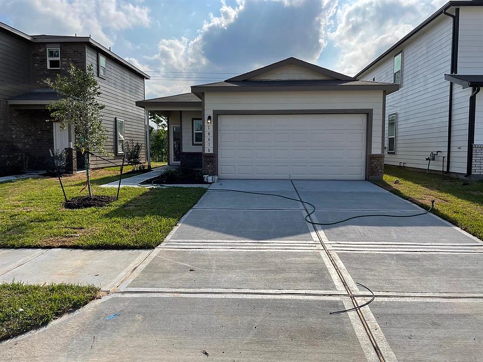 1st image of 10618 Cashew Run Ln