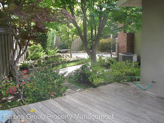 5th image of 1355 Crestfield Dr