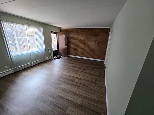 338 W Saint Charles Rd #1 Photo 1