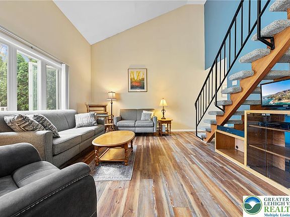 5th image of 84 Covington Pl