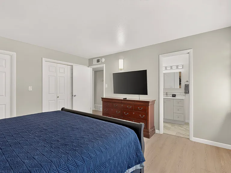 4707 Marquette Ave NE — Photo 14