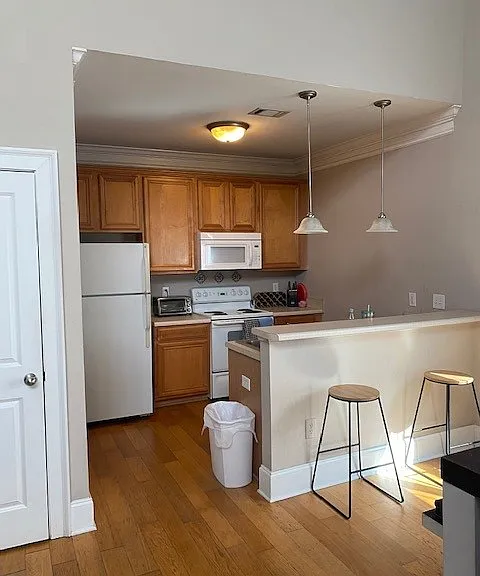 103 E Paces Dr — Photo 11