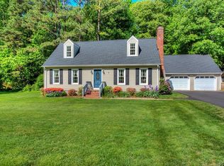 8273 Raven Run Dr, Mechanicsville, VA 23111