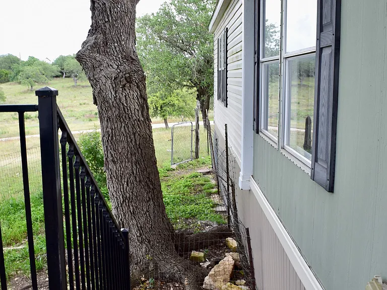 5450 FM 2325 — Photo 37