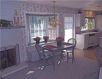 4th image of 4024 Crondall Dr