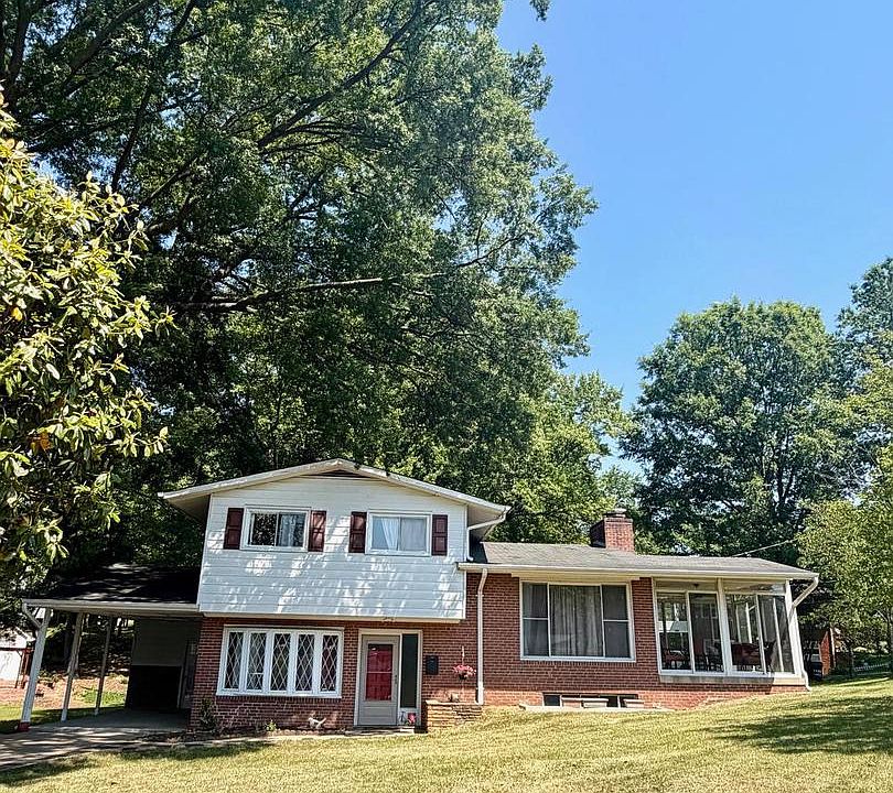 1st image of 25 Panorama Dr