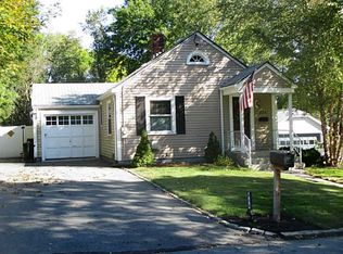 256 Gifford Ave, Somerset, MA 02726