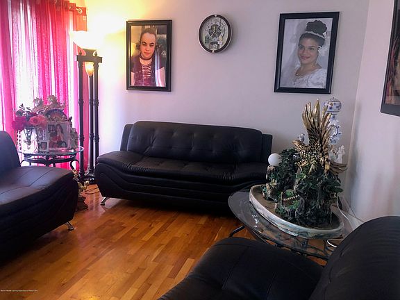 4th image of 201 Cloverland Dr